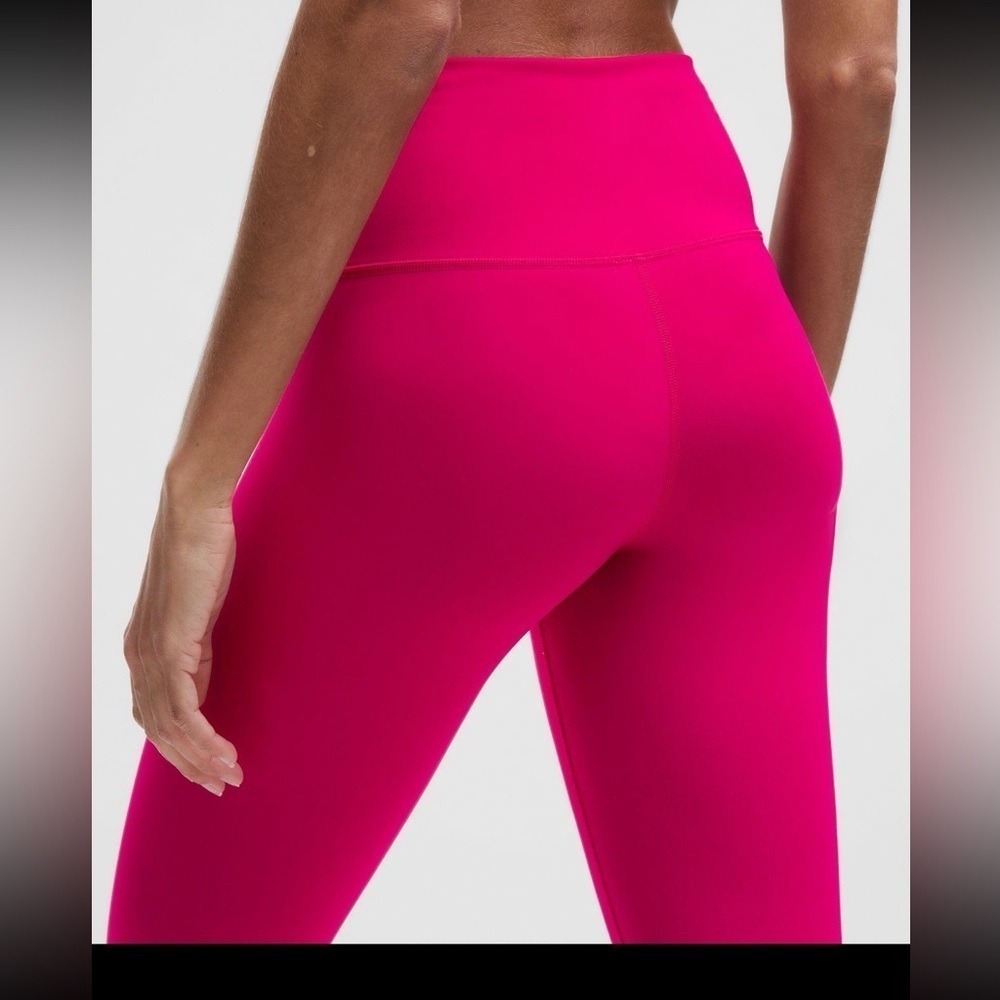 Lululemon Wunder Train High-Rise
Tight 28" - Picture 5 of 6